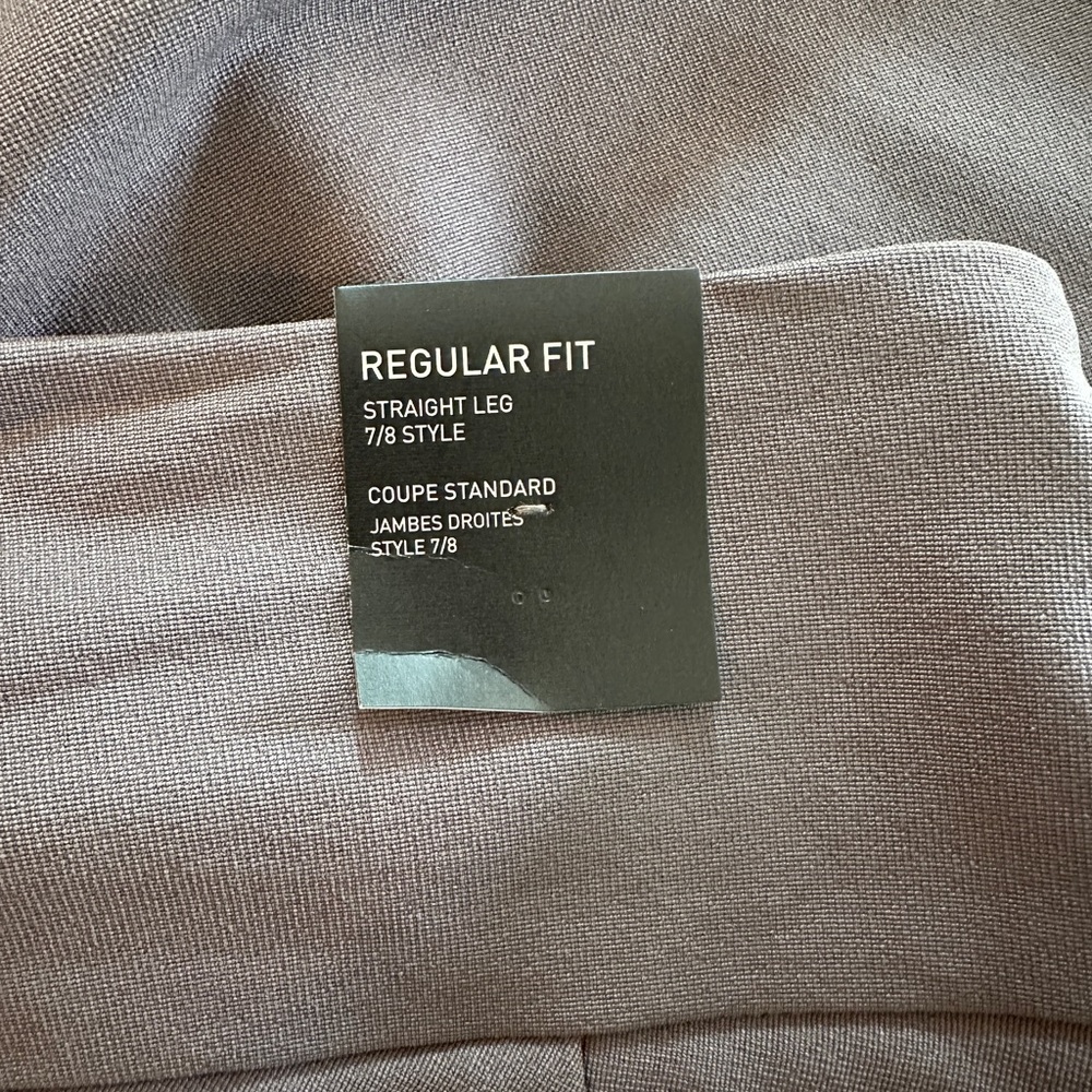 Women’s adidas cropped golf trousers.